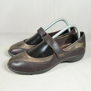 Ecco Casual Slip On Mary Jane Flat Womens Size 9 39 Brown